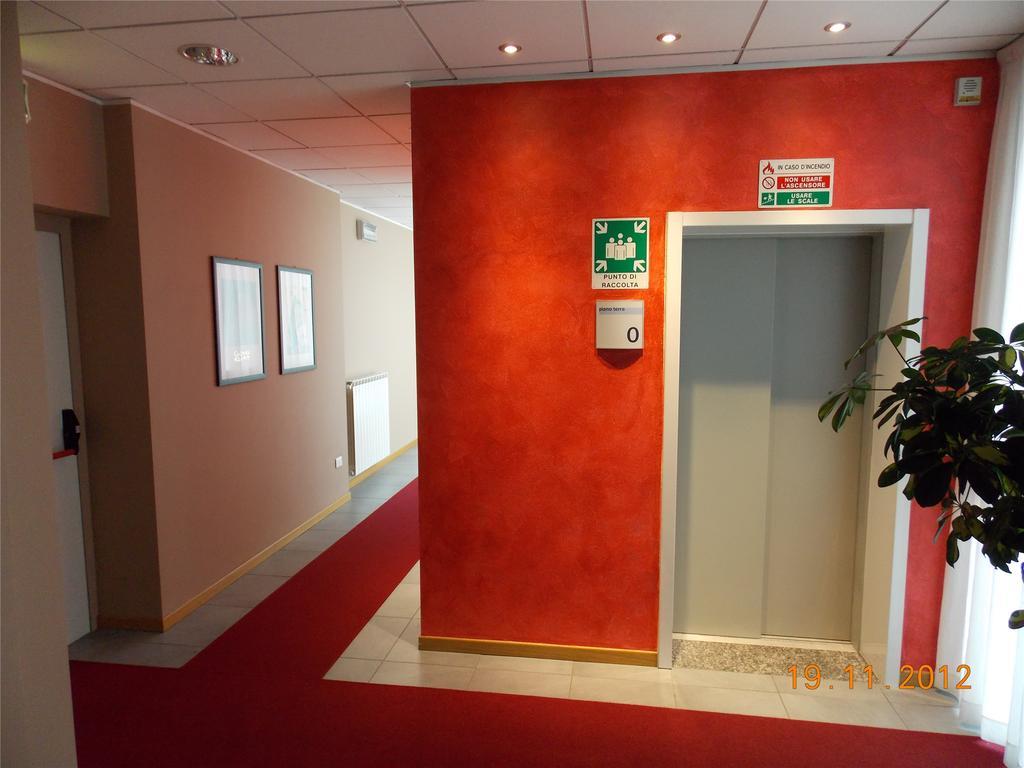 Hotel David Sesto Calende Kültér fotó