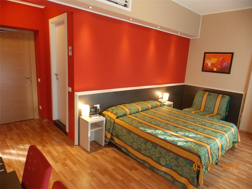Hotel David Sesto Calende Kültér fotó